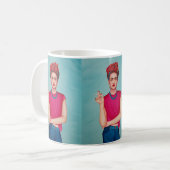 Frau mit Blume im Haar Kaffeetasse (Vorderseite Links)