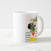 Frau mit Blume Jumbo-Tasse (Vorderseite Rechts)
