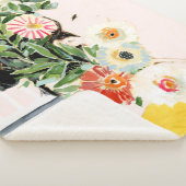 Frau mit Blume Sherpadecke (3/4)