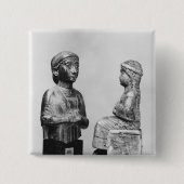 Frau mit dem Schal Button (Vorderseite)