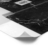 Frau mit dem Schal Poster (Ecke)