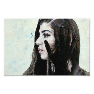 Frau mit einem geheimnisvollen Schwarzen Hand Over Fotodruck