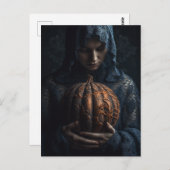 Frau mit einem Verzierten Pumpkin Postkarte (Vorne/Hinten)