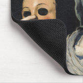 Frau mit einer Maske 2 Mousepad (Ecke)