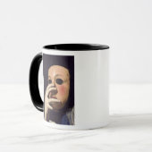 Frau mit einer Maske Tasse (Vorderseite Links)