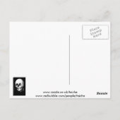 Frau mit Halloween-Reflektion im Spiegel Postkarte (Rückseite)