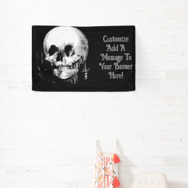 Frau mit Halloween-Schädelspiegelung im Spiegel Banner