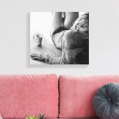 Frau mit Morgenkaffee Stift zeichnend Kunst Leinwanddruck (Insitu (Wohnzimmer))