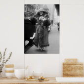 Frau mit Pekingese, Anfang des 19. Jahrhunderts Poster (Küche)