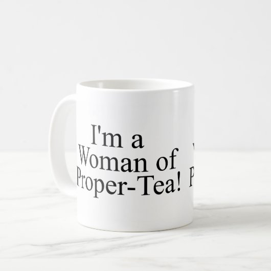 Frau mit richtigem weißen Tee Kaffeetasse (Vorderseite Links)