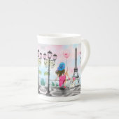 Frau mit rosa Ballon in Paris Tasse Eiffelturm (Vorderseite Rechts)