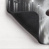 Frau mit rotem Regenschirm Mousepad (Ecke)