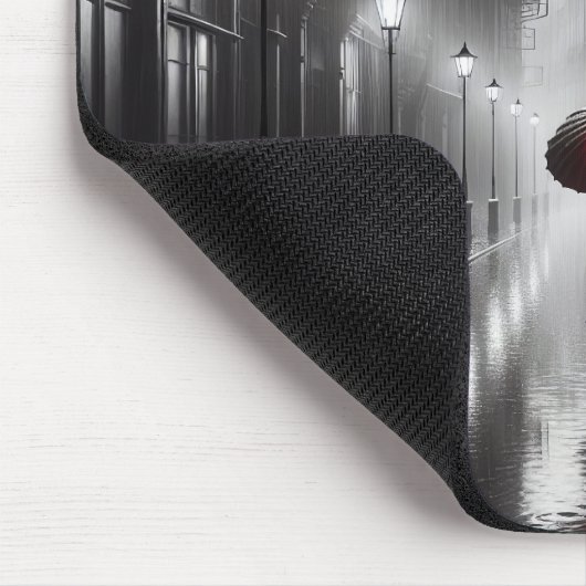 Frau mit rotem Regenschirm Mousepad (Ecke)