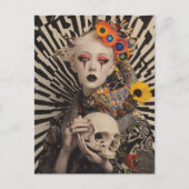 Frau mit Schädel Postkarte (Vorderseite)