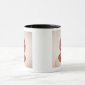 Frau mit Schal Tasse (Zentrum)