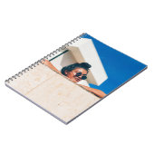 Frau mit schwarzer Sonnenbrille Notizblock (Linke Seite)