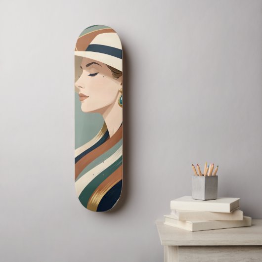 Frau mit Sonnenhut Art Deco Skateboard (Wandkunst)