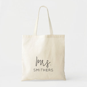 Frau Modern Black Script Wedding Newlywed Monogram Tragetasche