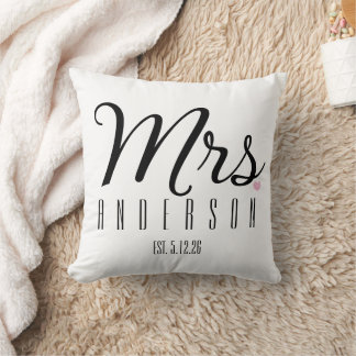 Frau Modern Script Custom Wedding Date neu Kissen