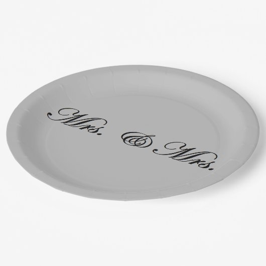 Frau & Mrs.  Pappteller (Schrägansicht)