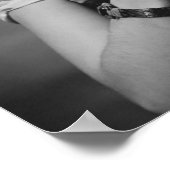 Frau posiert im Studio Poster (Ecke)