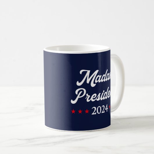 Frau Präsidentin 2024 I - Kamala Harris Kaffeetasse (VorderseiteRechts)