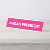 Frau Präsidentin! Moderne, mutige Typografie in he Schreibtischnamensplakette (Vorderseite )