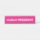 Frau Präsidentin! Moderne, mutige Typografie in he Schreibtischnamensplakette (Vorderseite )