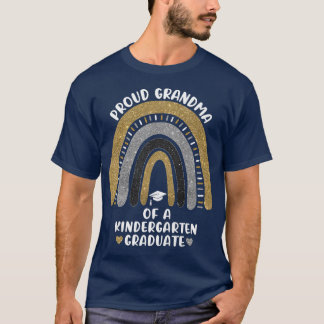Frau Proud Oma eines Kindergartenstudiums T-Shirt