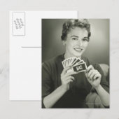 Frau spielt Karten (Vorne/Hinten)