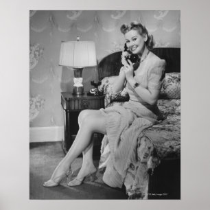 Frau spricht am Telefon Poster