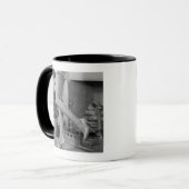 Frau tanzt tasse (Vorderseite Links)