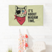 Frau Time President 2024 Kamala Harris DNC Kundgeb Banner (Insitu)