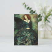 Frau trägt dunkelgrüne Fantasie für das Kleid von Postkarte (Stehend Vorderseite)
