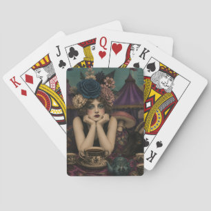 Frau trinkt Tee im Zirkus mit schwarzer Ziege Spielkarten