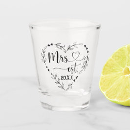 Frau Typografie mit Herz und Herzkranz Schnapsglas