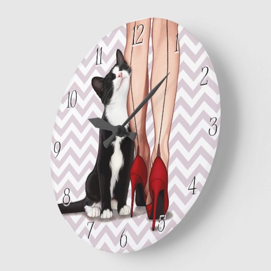 Frau und Tuxedo Katze Große Wanduhr (Winkel)