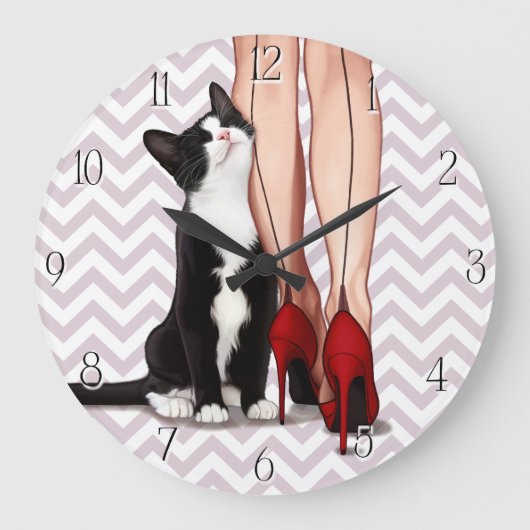 Frau und Tuxedo Katze Große Wanduhr (Vorderseite)