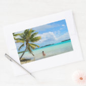 Frau unter einem Rechteck aus Palmen Rechteckiger Aufkleber (Umschlag)