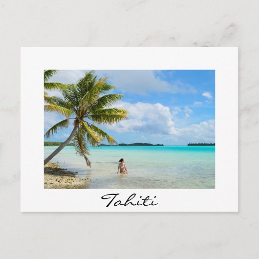 Frau unter einer Palme in Tahiti, weiße Postkarte (Vorderseite)