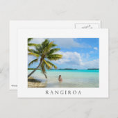 Frau unter einer Palme Rangiroa Postkarte (Vorne/Hinten)
