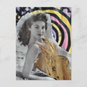 Frau von 1939 am Strand Collage Kunst Postkarte