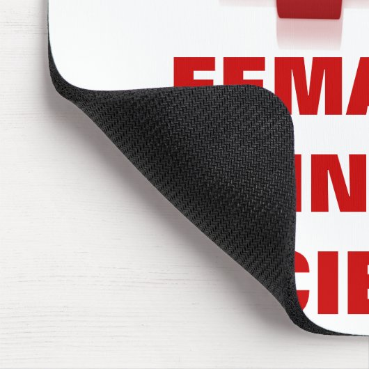 FRAU VORHERRSCHEN GESELLSCHAFT! MOUSEPAD (Ecke)