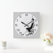 Frauen an der Schule Quadratische Wanduhr (Zuhause)