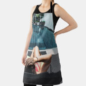 Frauen auf brauner Chaiselounge Schürze (InSitu)