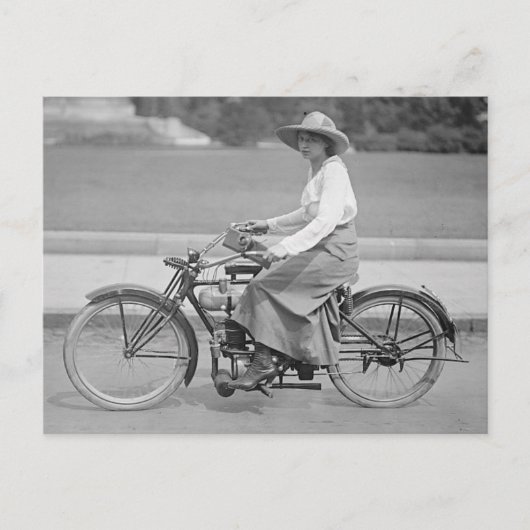 Frauen auf Motorrad Vintages Foto Postkarte (Vorderseite)