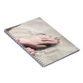 Frauen auf weißem Sand Notizblock (Rechte Seite)