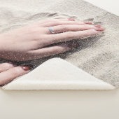 Frauen auf weißem Sand Sherpadecke (3/4)