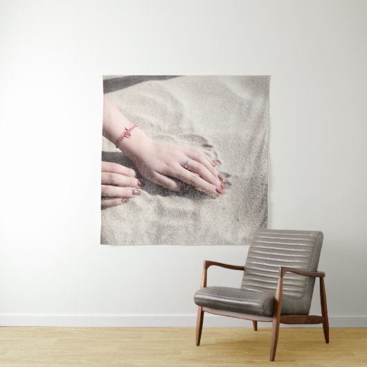 Frauen auf weißem Sand Wandteppich (Beispiel)