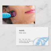 Frauen, die dermaroller Hautbehandlung erhalten Visitenkarte (Vorne/Hinten)